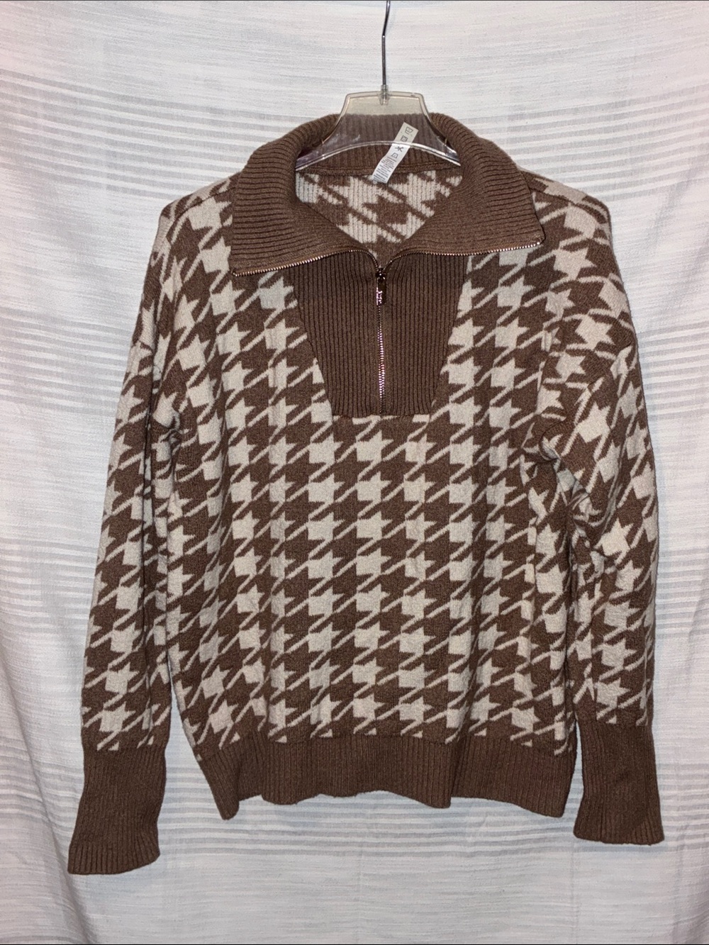 Glyder, 1/4 Zip Sweater, Women’s M, Taupe and White - Picture 2 of 8